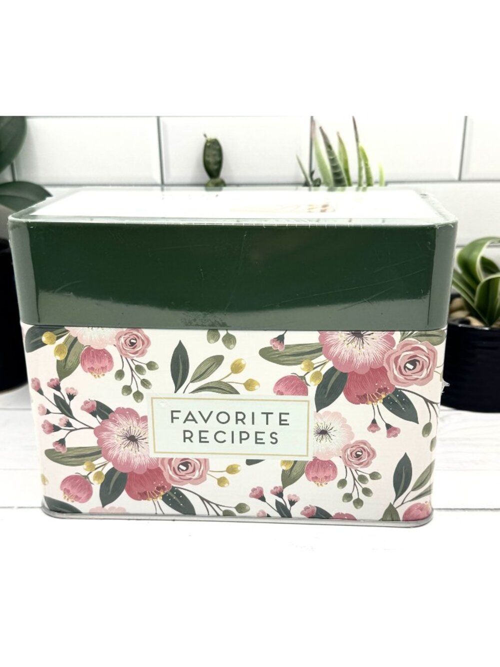 Favorite Recipes Tin Box With 50 Recipe Cards 50 Blank Cards & 5 Dividers